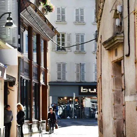 Loft Sous Les Combles - Loft Under The Rafter Apartment
